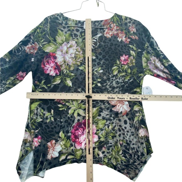 Time & Tru Women's Sublimation Long Sleeve Floral Blouse Med 8-10 NWT - Picture 7 of 12